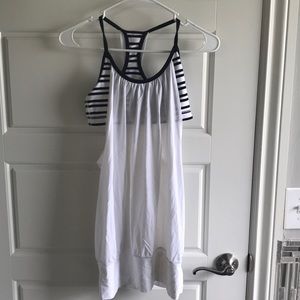Lululemon yoga top with built in bra